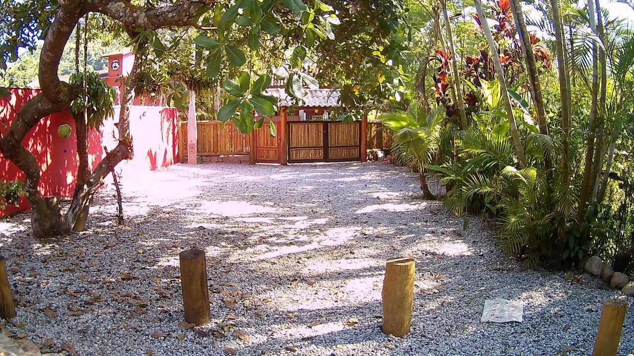 Mandacaru Chales E Suites Itamambuca ウバトゥバ エクステリア 写真